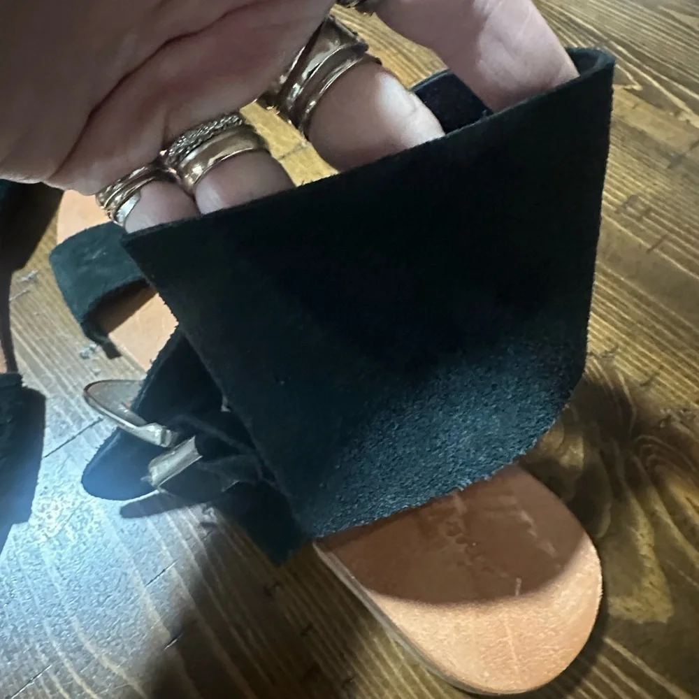 Free People Western Buckle Black Suede Sandals size 40 10 EUC